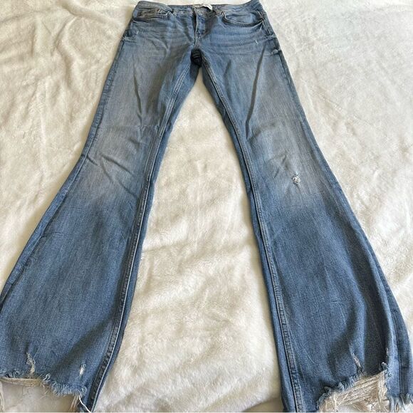 Zara Light Wash High Rise Flare Jeans Women's Size 4 - Picture 7 of 15
